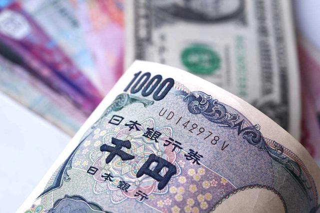 拉卡拉POS机：全球流通最广的九大货币：美元第一，日元第四，我国人民币排第几
