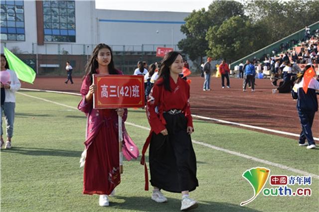 无线POS机：高中食堂刷卡机故障后免费打饭 学生第二天自觉补齐餐费